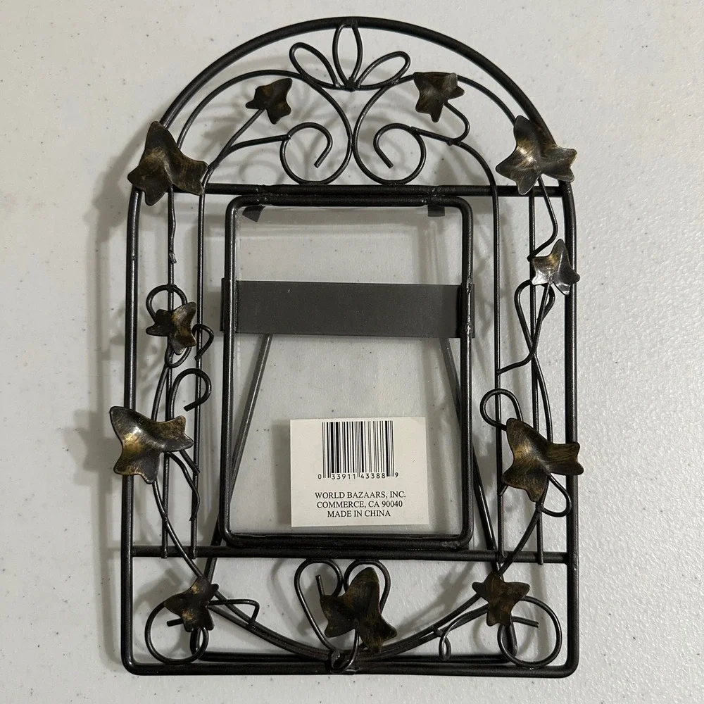 World Bazaars Ivy Leaf Arched Wire Metal Picture Frame Bronze Vintage 3.5x5 NWOT